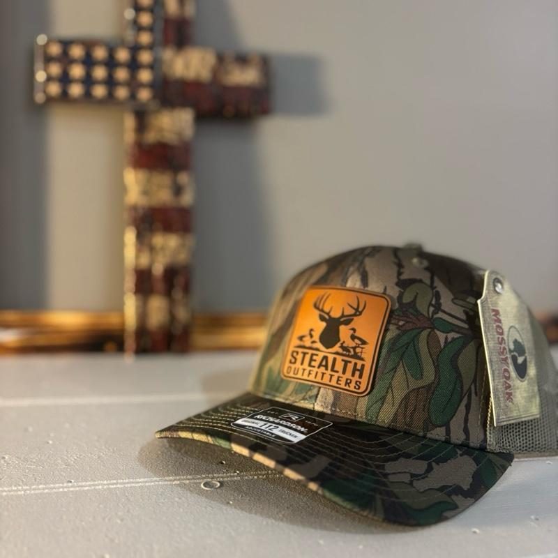 Stealth Outfitters R112 Green Leaf Mossy Oak